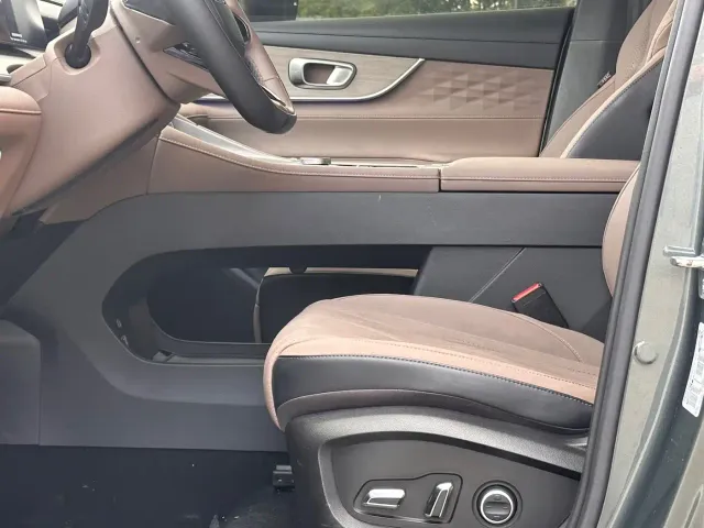 Chery Tiggo 8 PLUS — Фото автомобиля 9