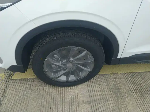 Geely Binyue — Фото автомобиля 22