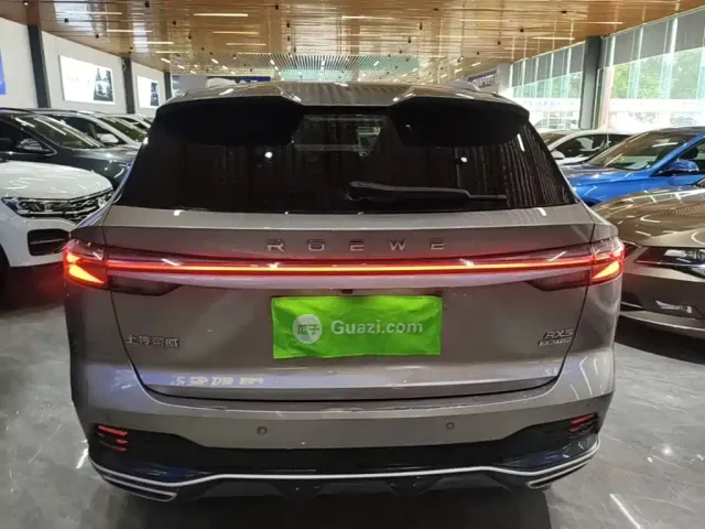 Roewe RX5 — Фото автомобиля 5