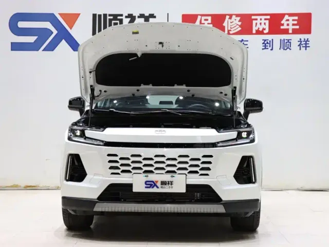 Toyota Wildlander — Фото автомобиля 19