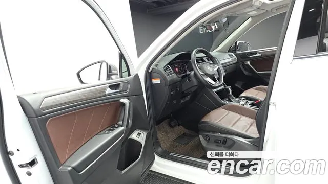 Volkswagen Tiguan — Фото автомобиля 10