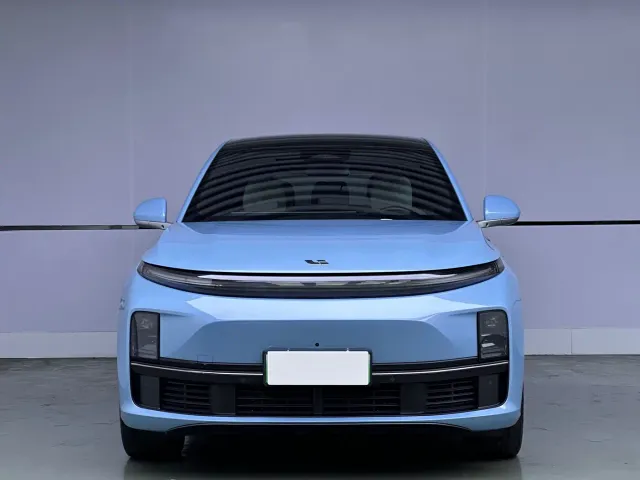 Li Auto L7 — Фото автомобиля 2