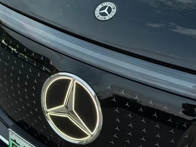 Mercedes-Benz EQE SUV — Фото автомобиля 14