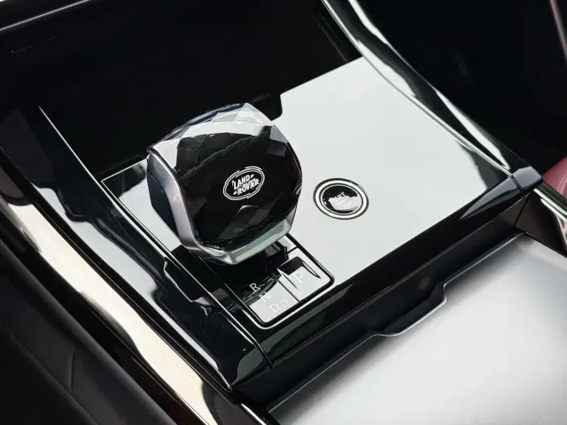 Land Rover Range Rover Sport — Фото автомобиля 10