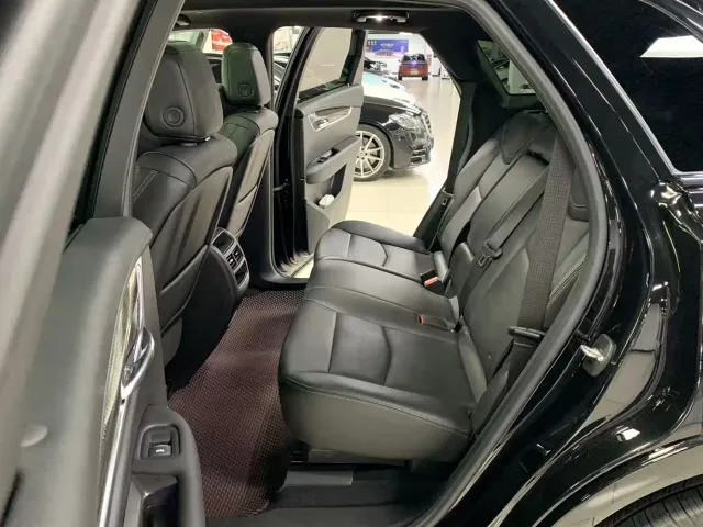 Cadillac XT5 — Фото автомобиля 8