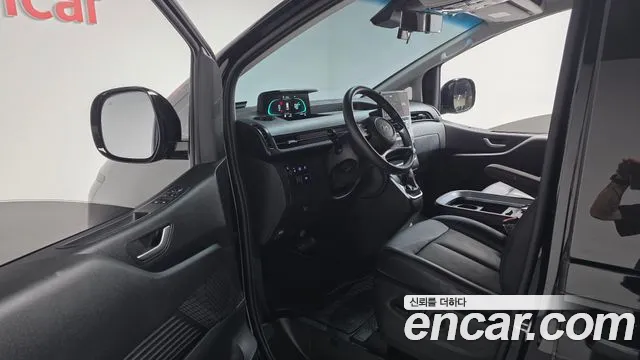 Hyundai Staria — Фото автомобиля 9