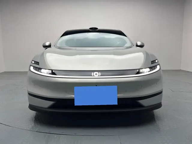 Changan Qiyuan A06 — Фото автомобиля 3