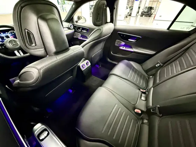 Mercedes-Benz C-Class — Фото автомобиля 6
