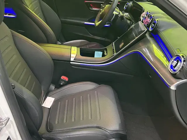 Mercedes-Benz C-Class — Фото автомобиля 4