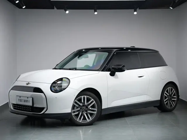 Фотография автомобиля — MINI Cooper