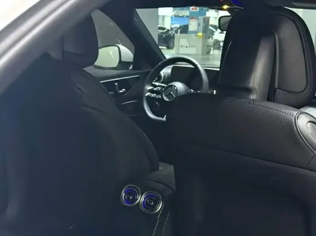 Mercedes-Benz C-Class — Фото автомобиля 7