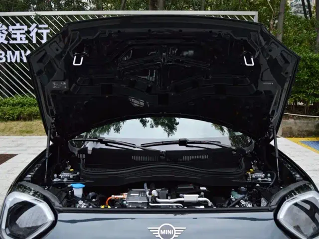 MINI Electric MINI ACEMAN — Фото автомобиля 7