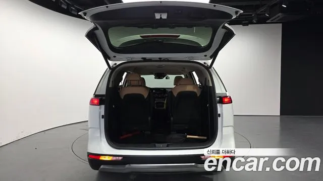 Kia Carnival 4th Gen — Фото автомобиля 20