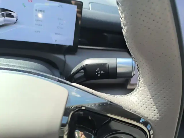 Geely Galaxy Xingyao 8 — Фото автомобиля 13