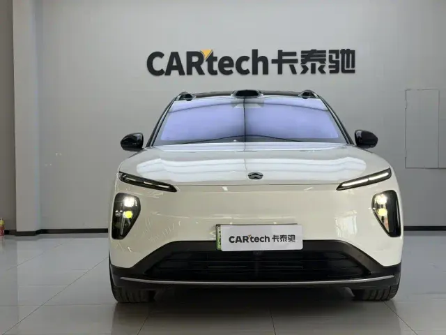 Nio ES6 — Фото автомобиля 2
