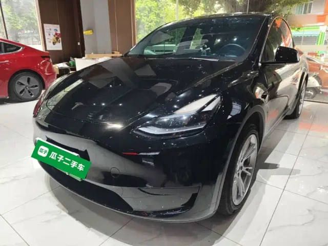 Фотография автомобиля — Tesla Model Y