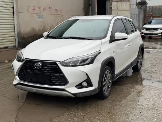 Фотография автомобиля — Toyota YARiS L Zhi Xuan