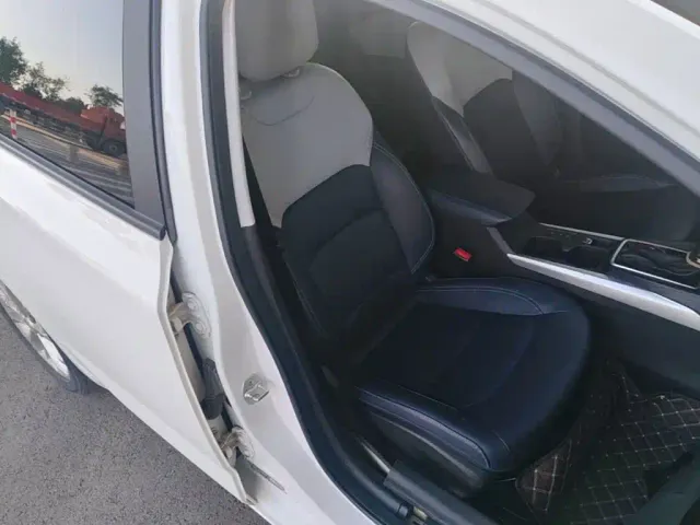 Chevrolet Monza — Фото автомобиля 24