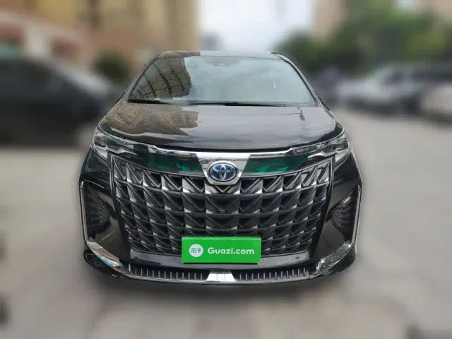 Toyota Sienna — Фото автомобиля 23