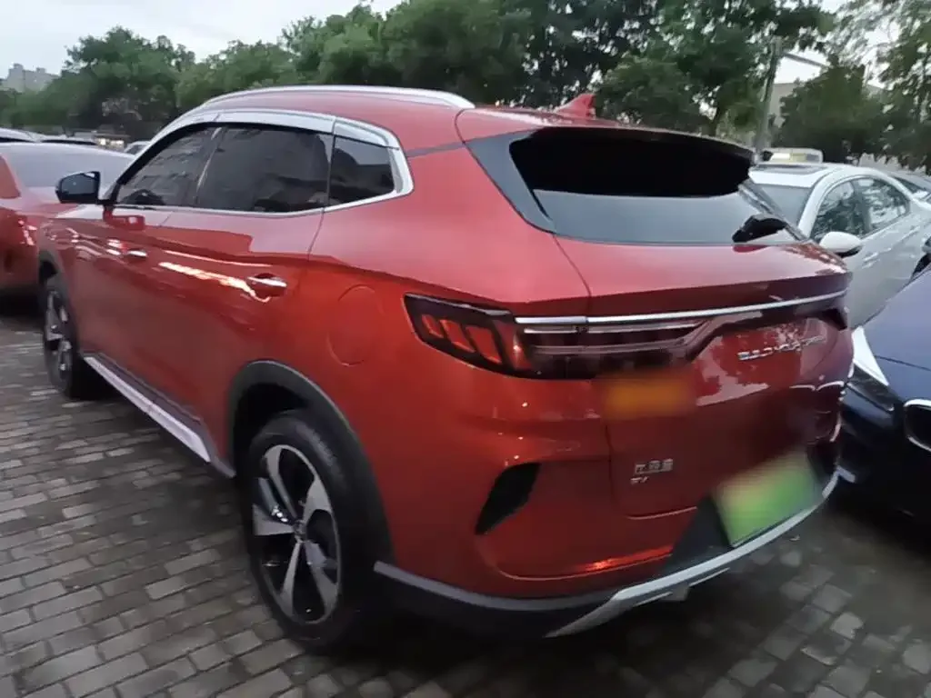 BYD Song PLUS PHEV 2021 EV Flagship — Фото автомобиля 4