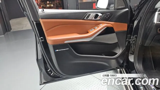 BMW X7 — Фото автомобиля 19