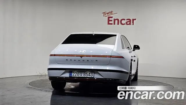 Hyundai Grandeur — Фото автомобиля 4