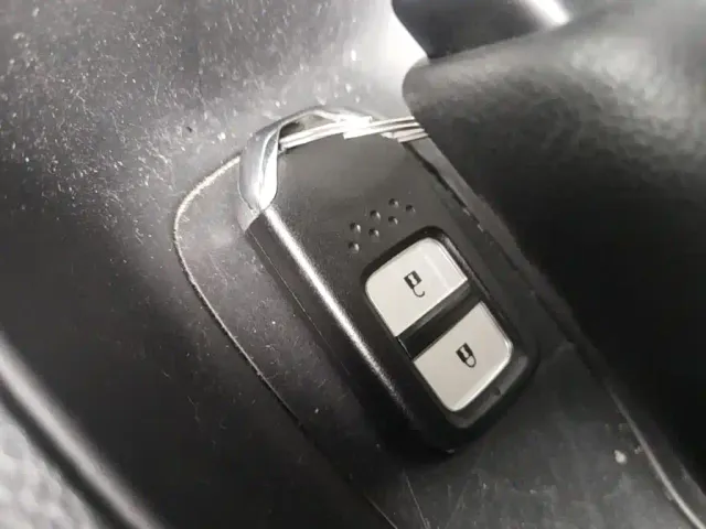 Honda Fit — Фото автомобиля 12