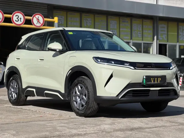 BYD Yuan UP — Фото автомобиля 3