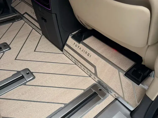 Toyota Alphard — Фото автомобиля 6