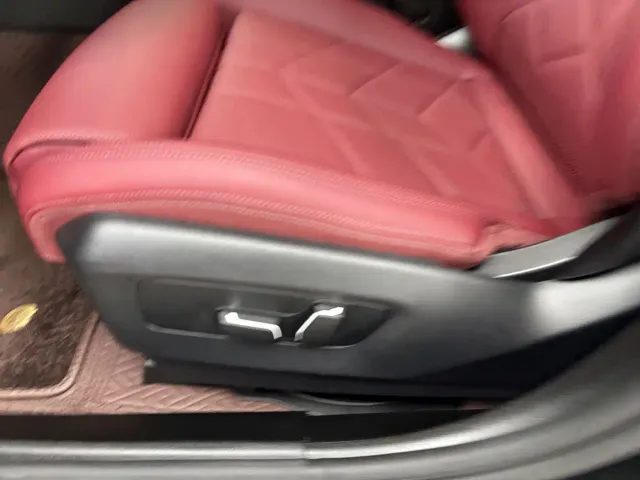 BMW 5 Series — Фото автомобиля 9