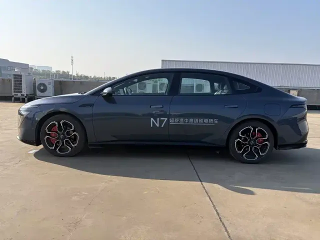 Nissan N7 — Фото автомобиля 4
