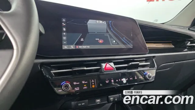 Kia Niro — Фото автомобиля 18
