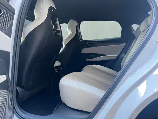 BYD Seal 06 — Фото автомобиля 10