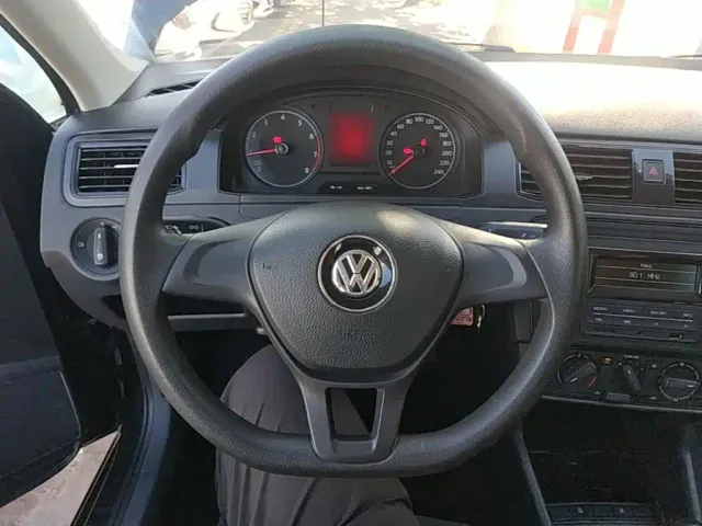 Volkswagen Santana — Фото автомобиля 10