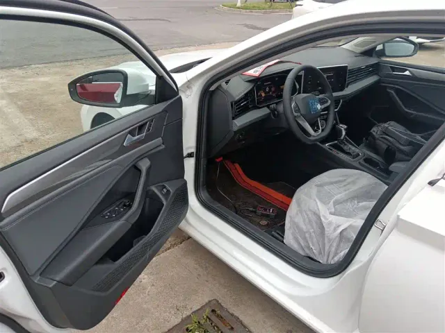Volkswagen Sagitar — Фото автомобиля 15