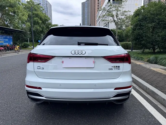 Audi Q3 — Фото автомобиля 4