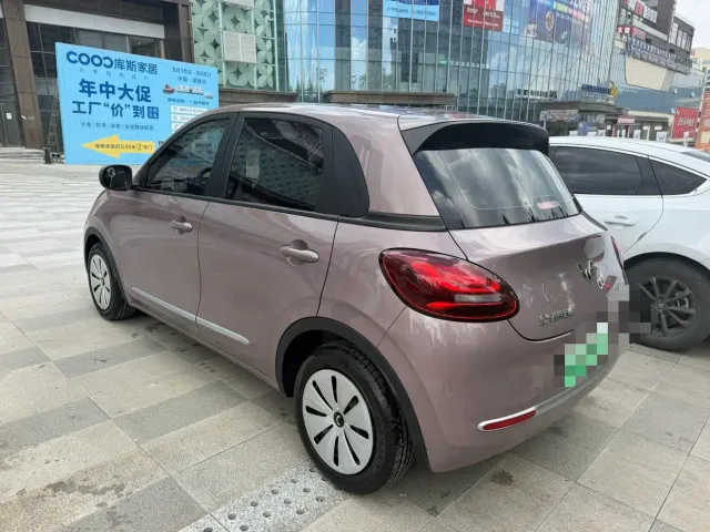 Wuling Bingo — Фото автомобиля 3