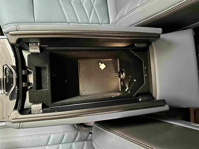 BMW 5 Series — Фото автомобиля 18
