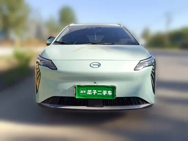 GAC Aion Y — Фото автомобиля 2
