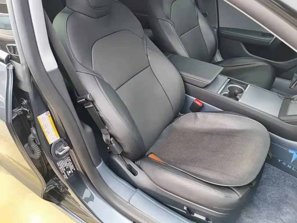 Tesla Model 3 2025 Model Rear-Wheel Drive Edition — Фото автомобиля 24