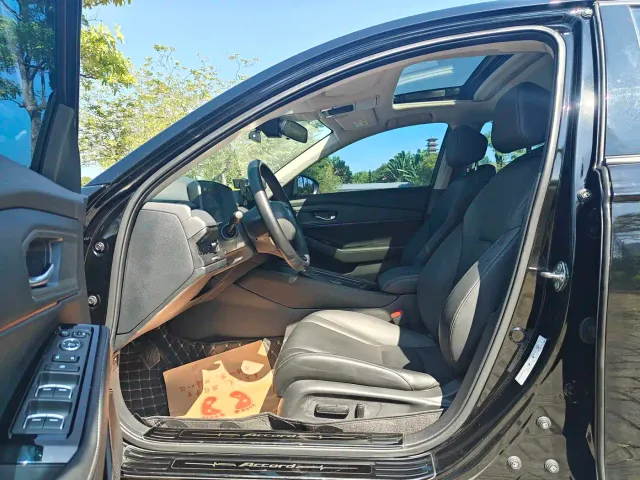 Honda Accord — Фото автомобиля 6