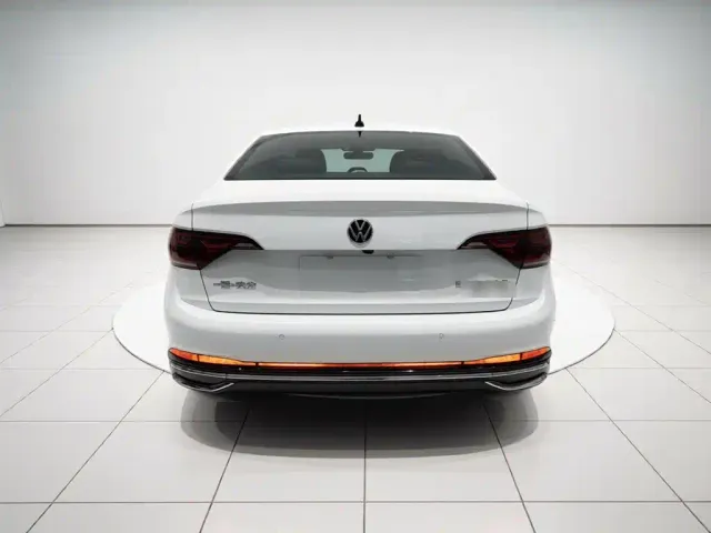 Volkswagen Sagitar — Фото автомобиля 5
