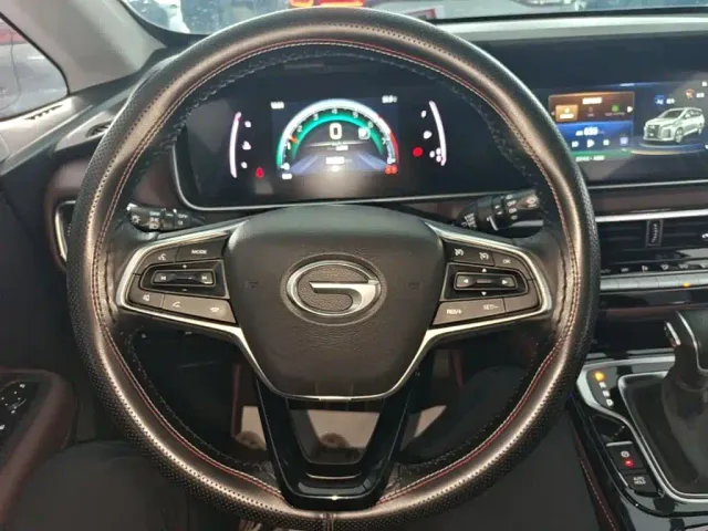 GAC Trumpchi M6 — Фото автомобиля 10