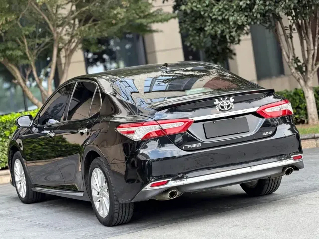 Toyota Camry — Фото автомобиля 10