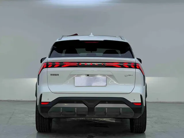 Geely Galaxy L7 — Фото автомобиля 8