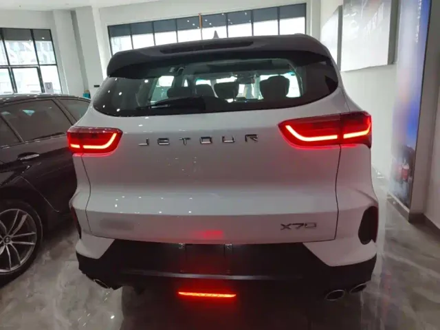 Jetour X70 — Фото автомобиля 5