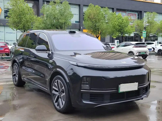Li Auto L9 — Фото автомобиля 3