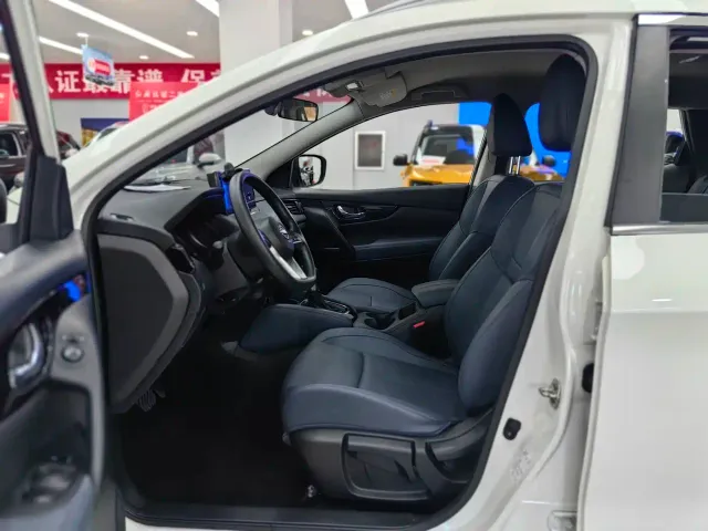 Nissan Qashqai — Фото автомобиля 12
