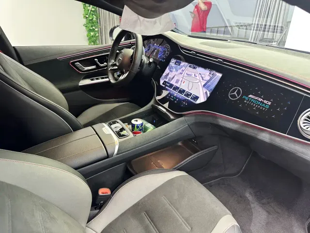 Mercedes-Benz EQE AMG — Фото автомобиля 14