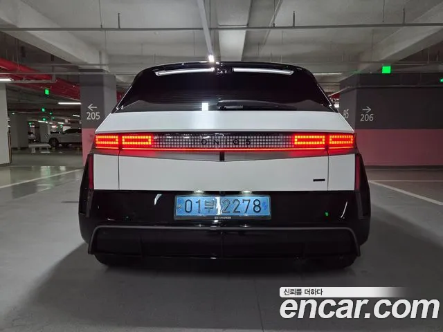Hyundai Ioniq 5 New — Фото автомобиля 4